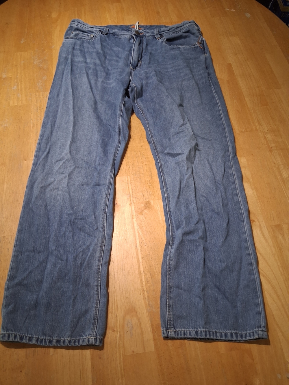 Berkley Jensens Relaxed Fit Men's 34 X 34 Light Blue Jeans